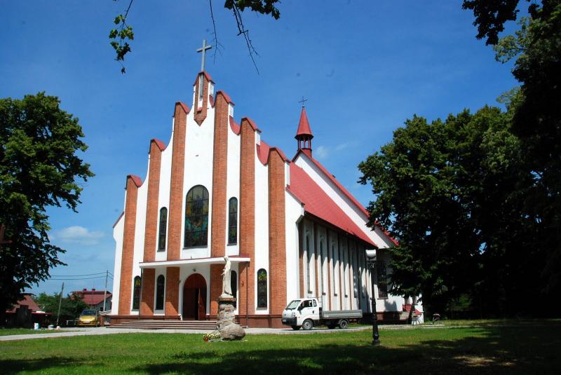 Racławice k. Niska - kościół p.w. sw. Stanisława BM