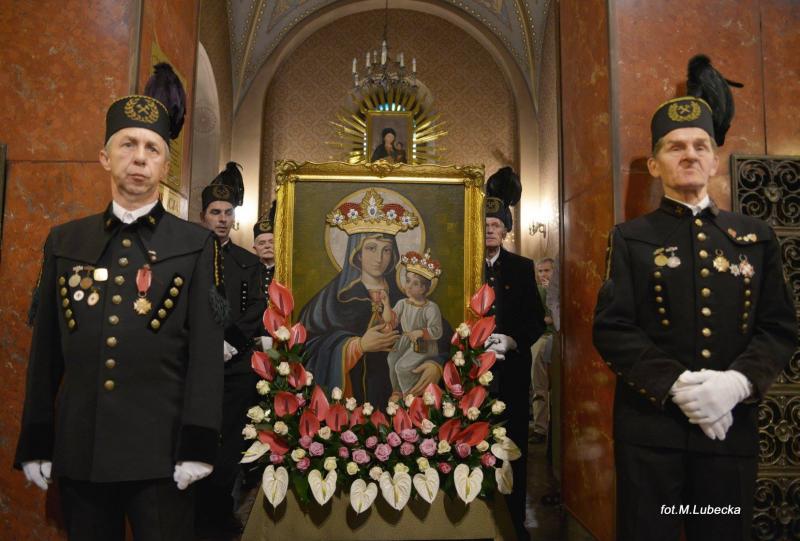 Pielgrzymka Mężczyzn i Młodzieńców do Piekar Śląskich 