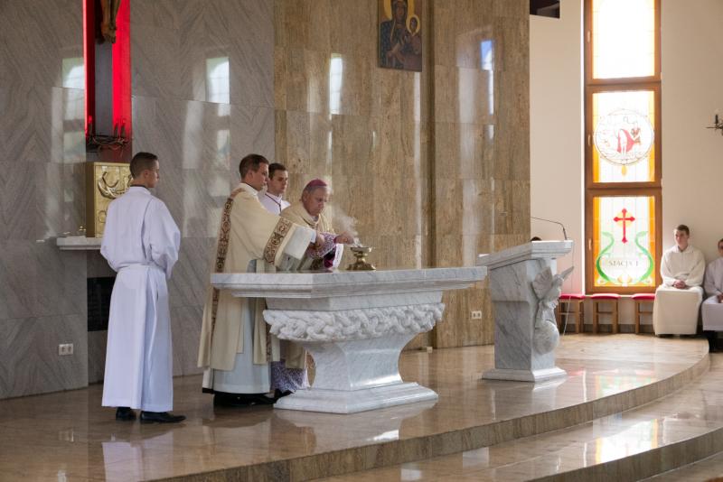 Poświęcenie kościoła filialnego w Kośmidrach, diecezja gliwicka