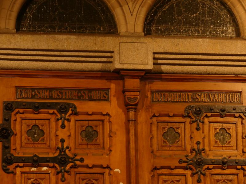 Ego sum ostium, si quis introierit, salvabitur - Ja jestem bramą. Jeżeli ktoś wejdzie przeze Mnie, będzie zbawiony