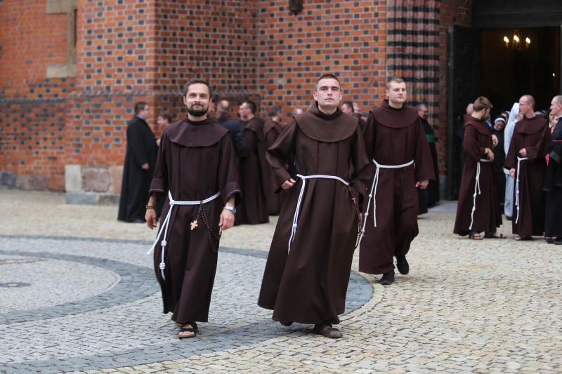 Po nieszporach w poznańskiej katedrze