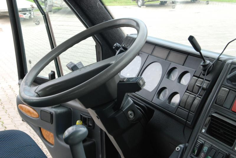 Wnętrze autobusu